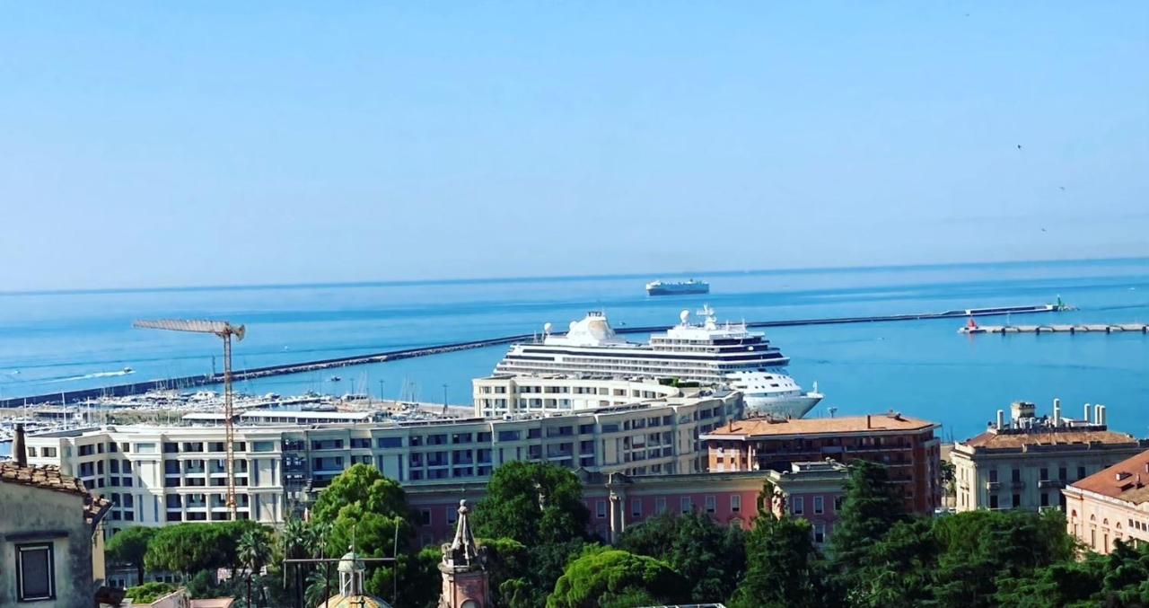 Tutta Un'Altra Vista Appartement Salerno Buitenkant foto